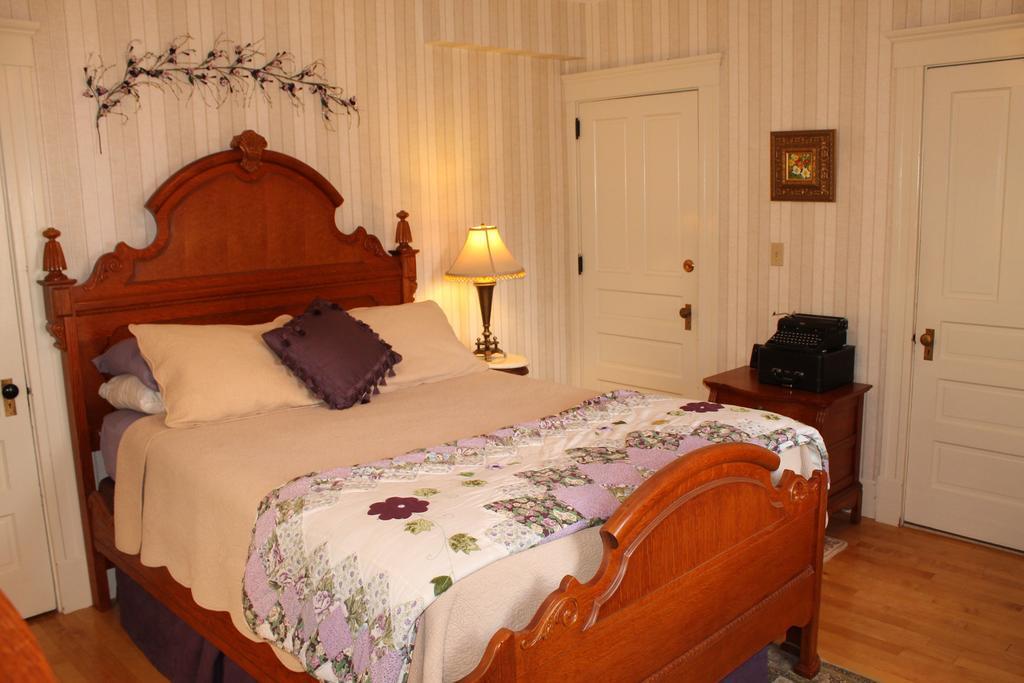 The Sleigh Maker Inn Bed And Breakfast ウェストボロー 部屋 写真